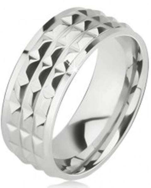 Lesklý oceľový prsteň - obrúčka striebornej farby, ozdobné diamantové plôšky - Veľkosť: 57 mm