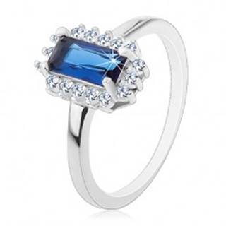 Ródiovaný prsteň, striebro 925, obdĺžnikový modrý zirkón, číry zirkónový lem - Veľkosť: 49 mm