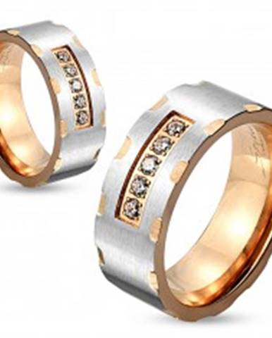Dvojfarebný oceľový prsteň, strieborný a medený odtieň, zárezy, číre zirkóny, 6 mm - Veľkosť: 50 mm