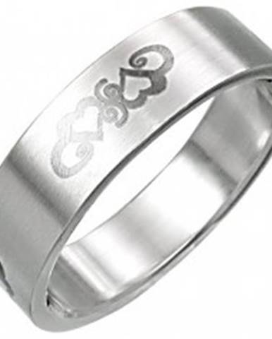 Oceľový prsteň so srdiečkovým ornamentnom - Veľkosť: 55 mm