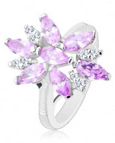 Prsteň v striebornej farbe, veľký kvet zo svetlofialových a čírych zirkónov - Veľkosť: 49 mm