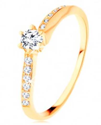 Zlatý prsteň 585 - zvlnené zirkónové ramená, vystupujúci číry zirkón - Veľkosť: 50 mm
