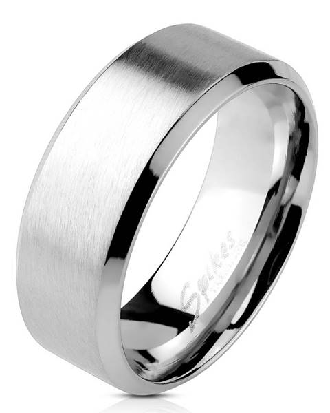 Oceľový prsteň striebornej farby - matný pásik uprostred, lesklé línie po okrajoch, 4 mm - Veľkosť: 49 mm
